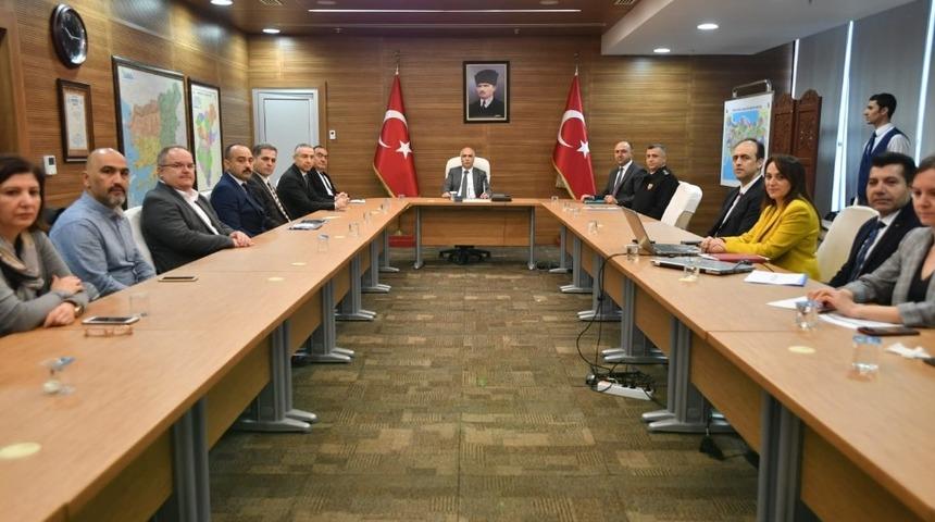 Vali Karahan: &ldquo;Uyuşturucuya karşı kararlı bir m&uuml;cadele veriyoruz&rdquo;