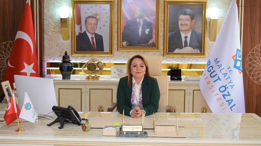 Rekt&ouml;r Karabulut&rsquo;tan &Ccedil;anakkale Zaferi mesajı