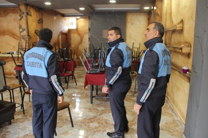 Diyarbakır’da esnaf kurallara uydu, kepenkler kapatıldı G4