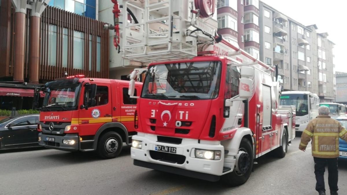 Klimadan &ccedil;ıkan yangına itfaiye m&uuml;dahale etti