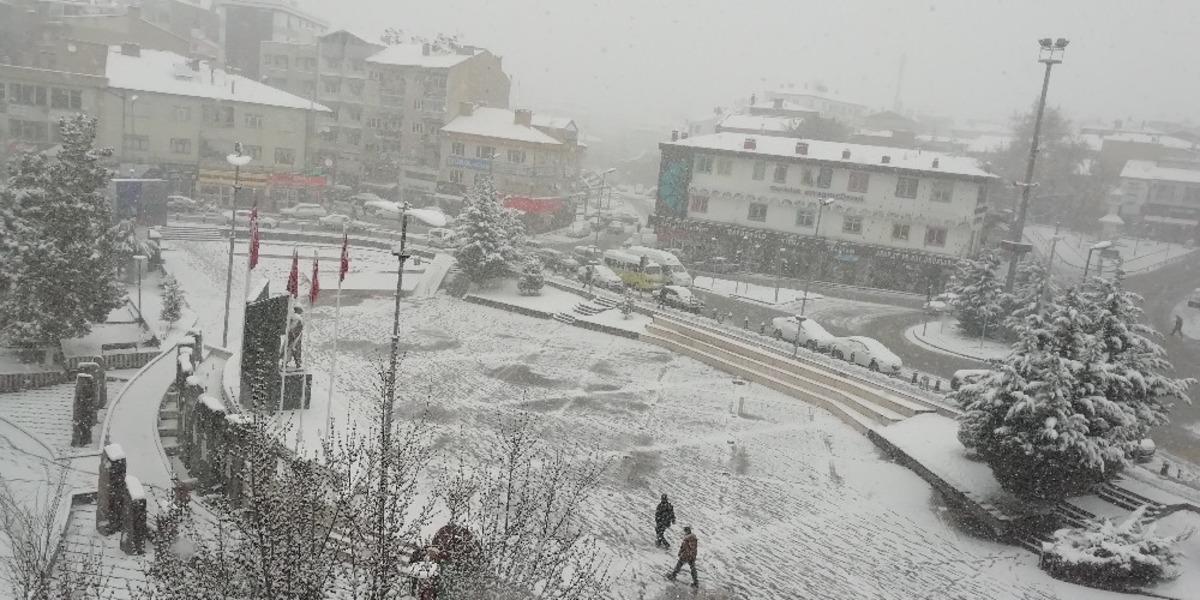 Develi&rsquo;ye Mart ayında kar s&uuml;rprizi