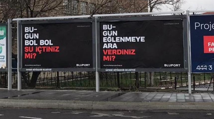 Bilboardlarda &rsquo;Corona&rsquo; uyarısı