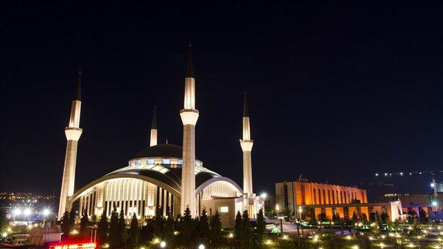 Berat Kandili mesajları: Kandilde sıhhat ve sağlık dileklerinizi paylaşın! 