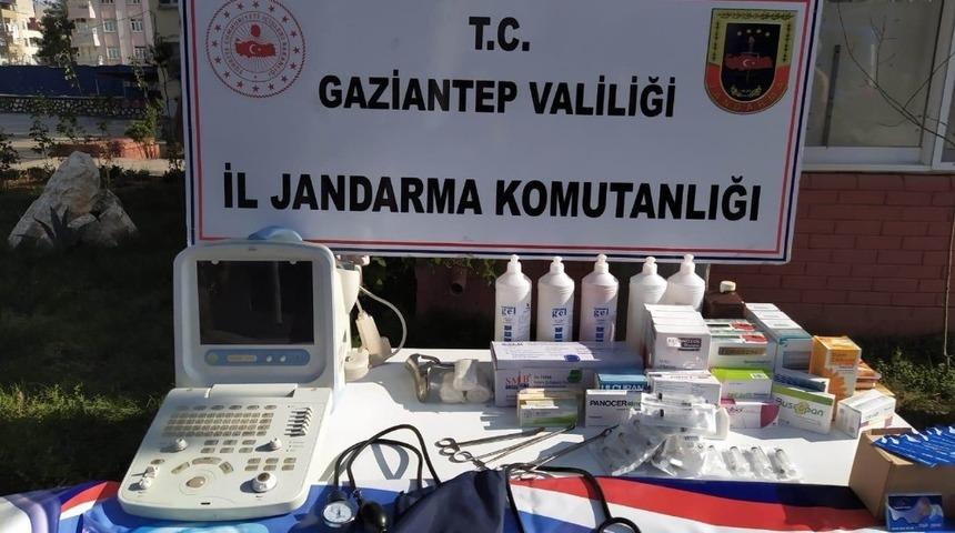 Nizip&rsquo;te sahte muayenehane operasyonu: 1 g&ouml;zaltı