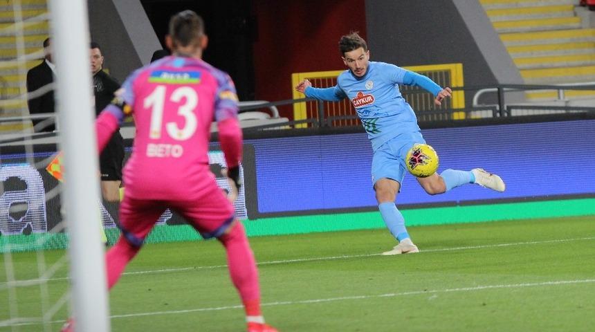 Göztepe: 2 - Çaykur Rizespor: 0 (Maç sonucu)