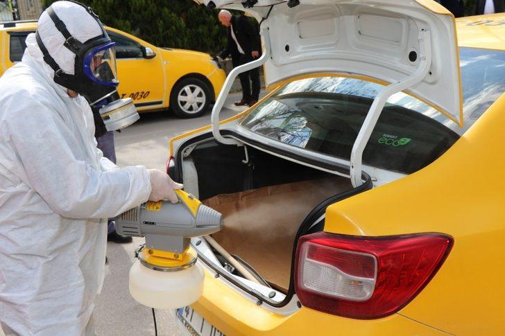 Ticari ve dolmuş taksiler dezenfekte ediliyor G3