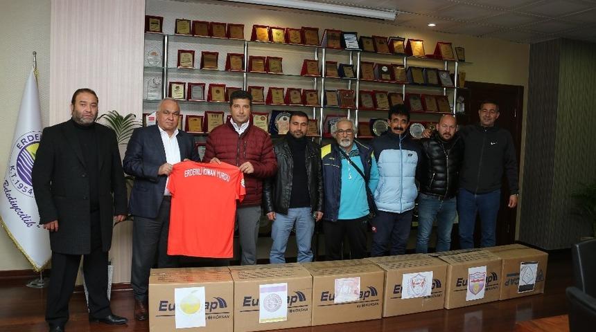 Erdemli Belediyesinden amat&ouml;r spor kul&uuml;plerine destek
