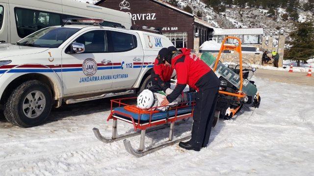 JAK Timleri bir ayda 38 vatandaşın yardımına koştu