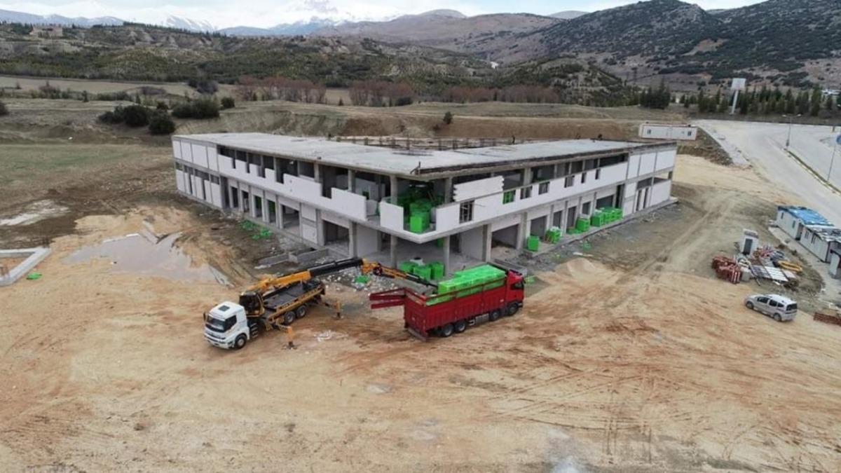 Elmalı Otob&uuml;s Terminalinde &ccedil;alışmalar s&uuml;r&uuml;yor