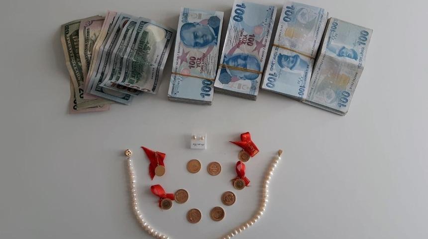 Kendilerini polis olarak tanıtan şahıslar, FET&Ouml; bahanesiyle dolandırdı