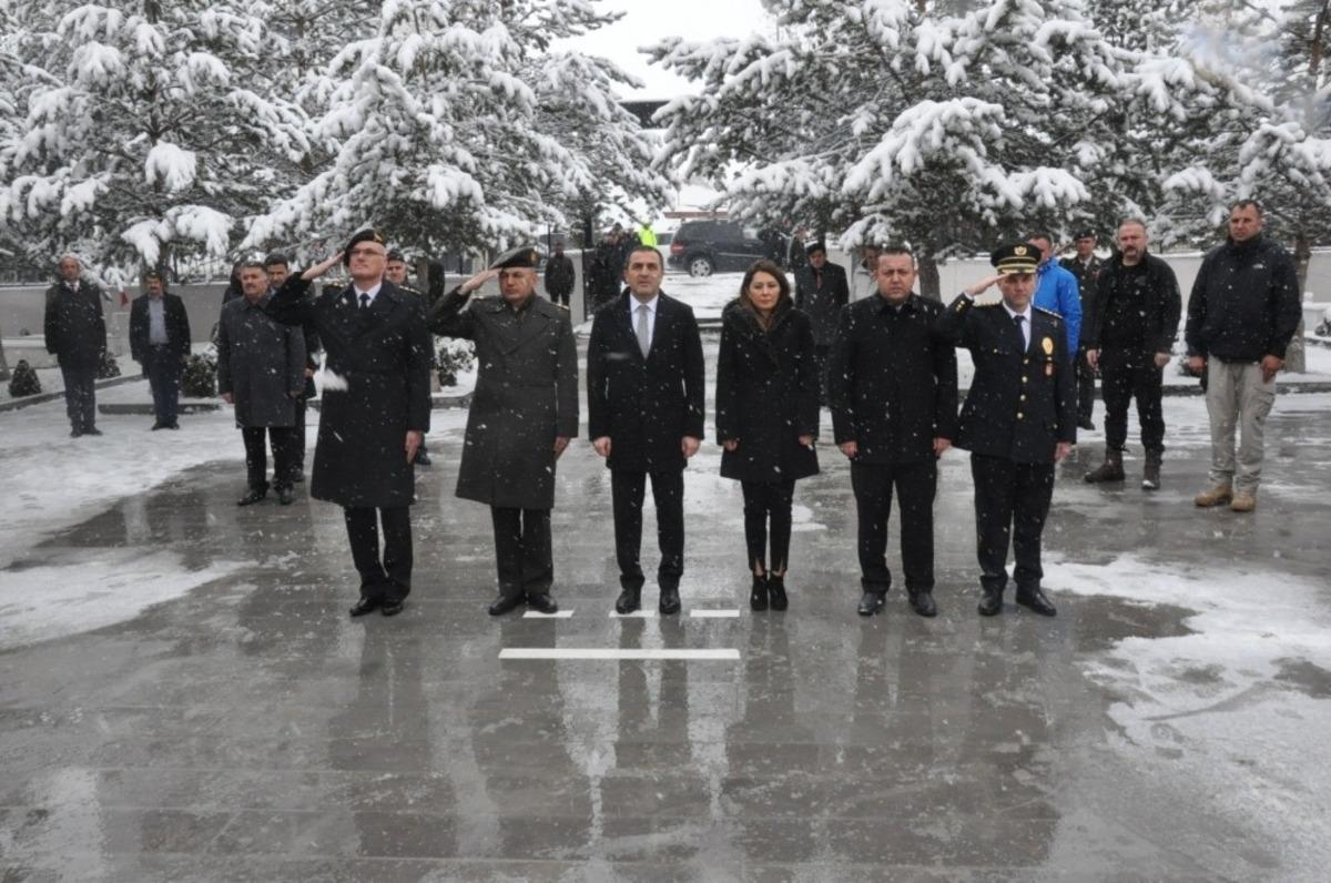 Kars&rsquo;ta 18 Mart &Ccedil;anakkale Zaferi t&ouml;reni