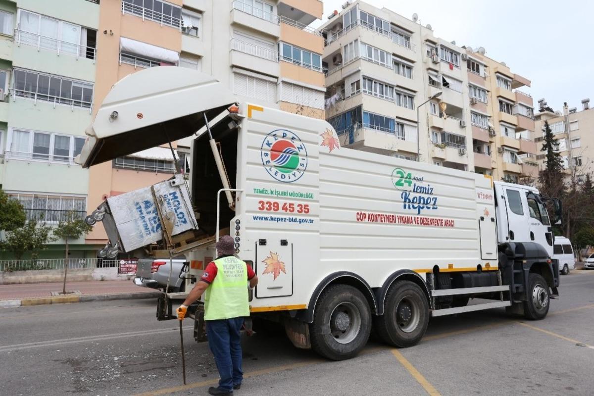 Kepez&rsquo;in sokaklarında Korona vir&uuml;s temizliği