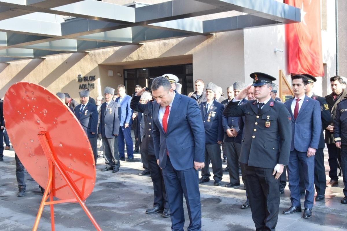 Lapseki&rsquo;de &Ccedil;anakkale Deniz Zaferi&rsquo;nin 105. yılı kutlamaları