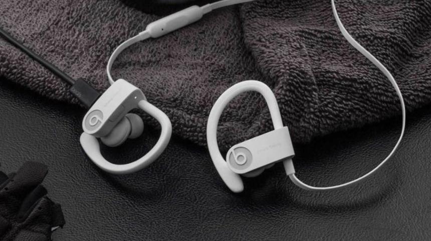 Apple Beats Powerbeats 4 ile karşımıza çıktı