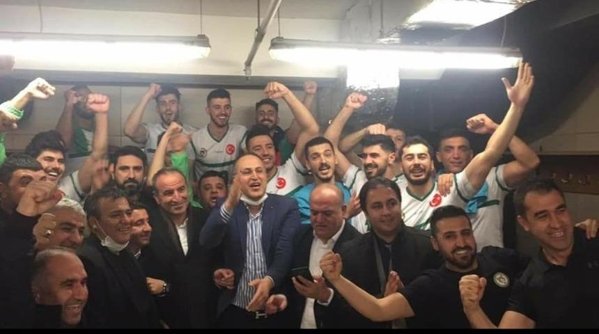 Cizre Belediyesi erkek voleybol takımı 1. Lig yarı finalinin ilk ma&ccedil;ını aldı