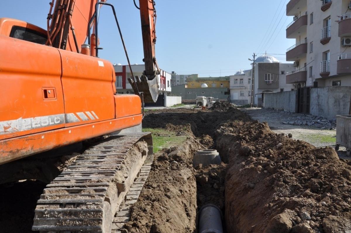 Cizre&rsquo;de yağmurlama hattı boruları d&ouml;şendi
