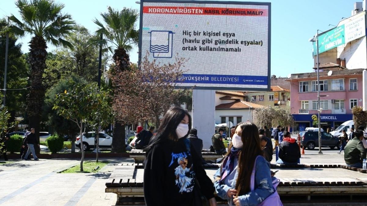 Aydınlılara &lsquo;sosyal mesafeyi koruma&rsquo; &ccedil;ağrısı