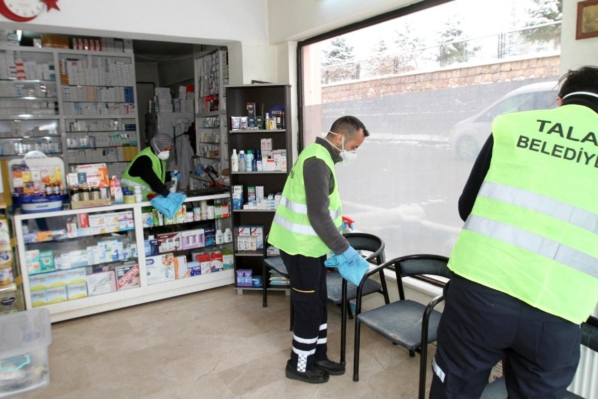 Talas&rsquo;ta koronavir&uuml;s &ouml;nlemleri s&uuml;r&uuml;yor