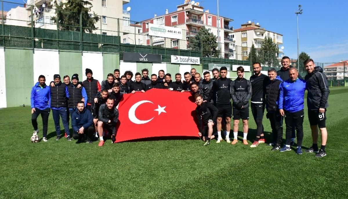 Manisa FK, &Ccedil;anakkale şehitlerini unutmadı