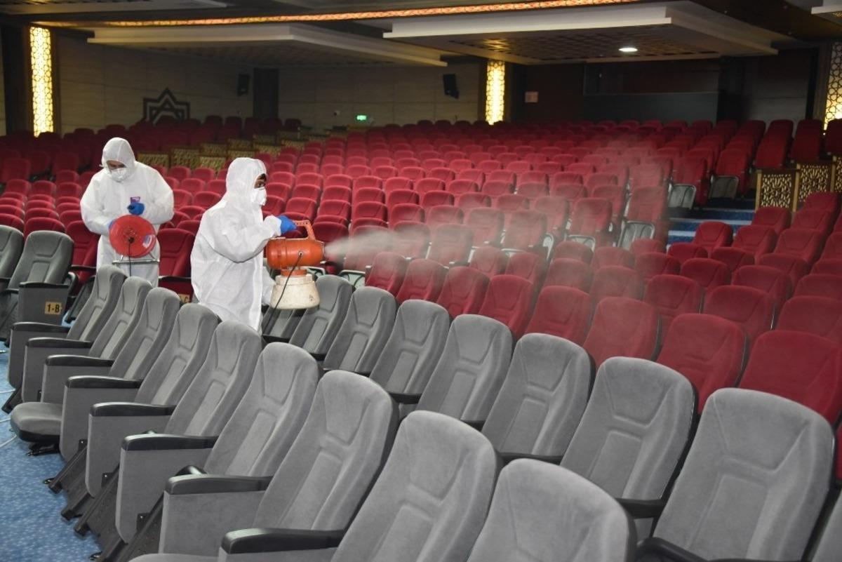 Yunusemre&rsquo;de vir&uuml;s seferberliği s&uuml;r&uuml;yor