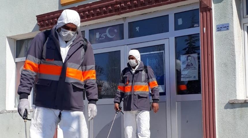 Yunak&rsquo;ta korona vir&uuml;s&uuml;ne karşı ila&ccedil;lama &ccedil;alışmaları devam ediyor