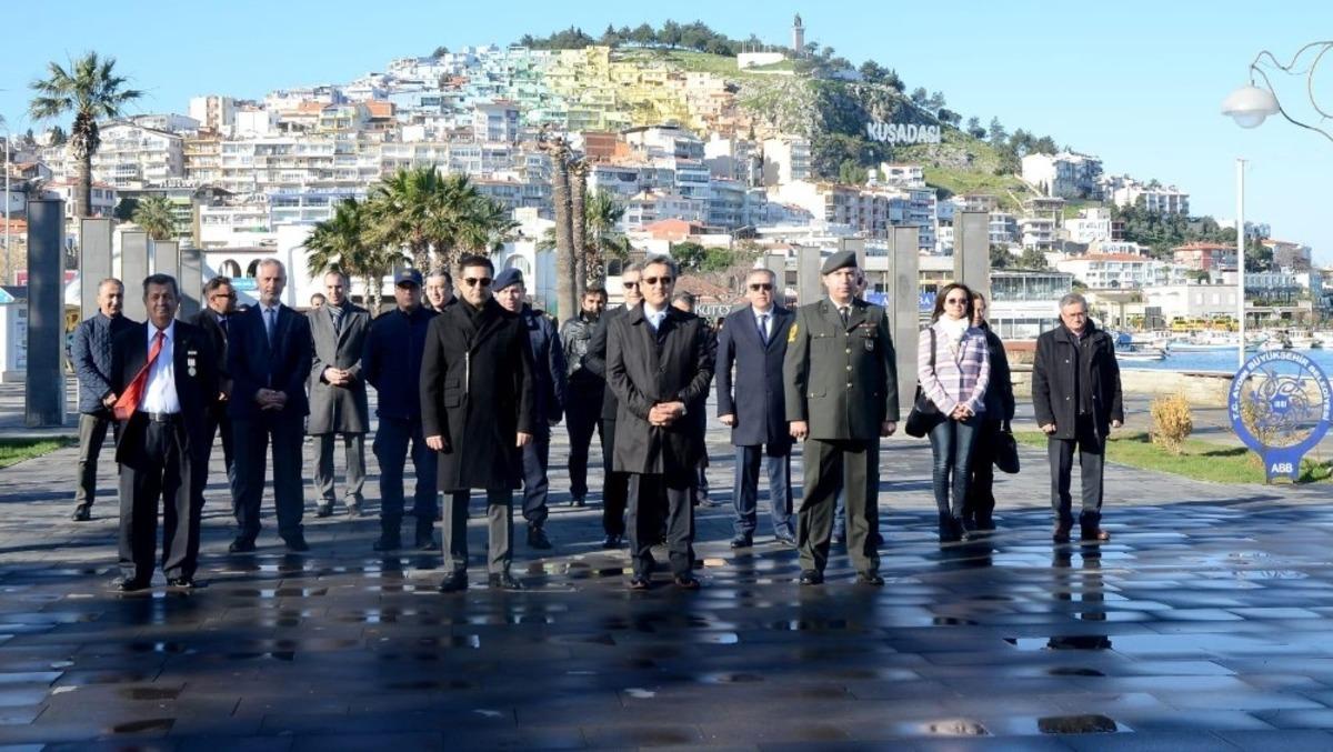 &Ccedil;anakkale Zaferi Kuşadası&rsquo;nda da kutlandı