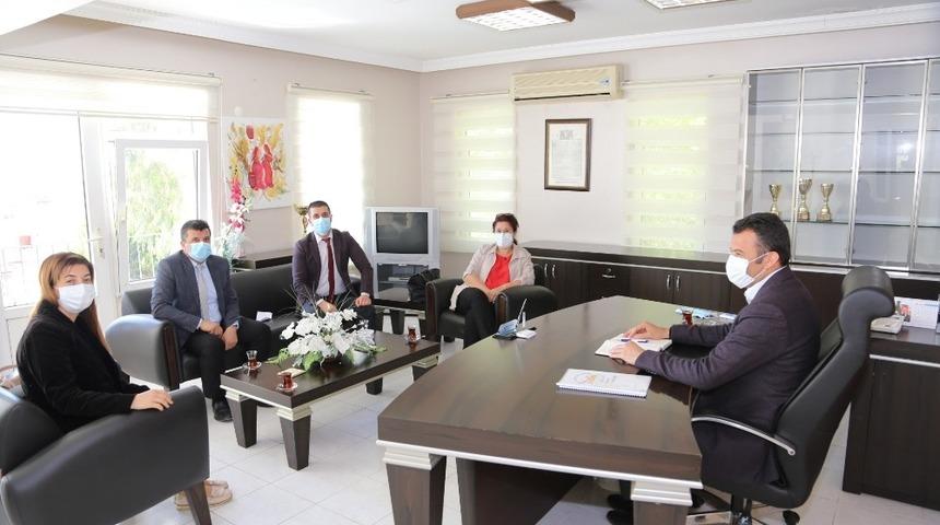 Kaş&rsquo;ta koronavir&uuml;s konulu toplantı yapıldı