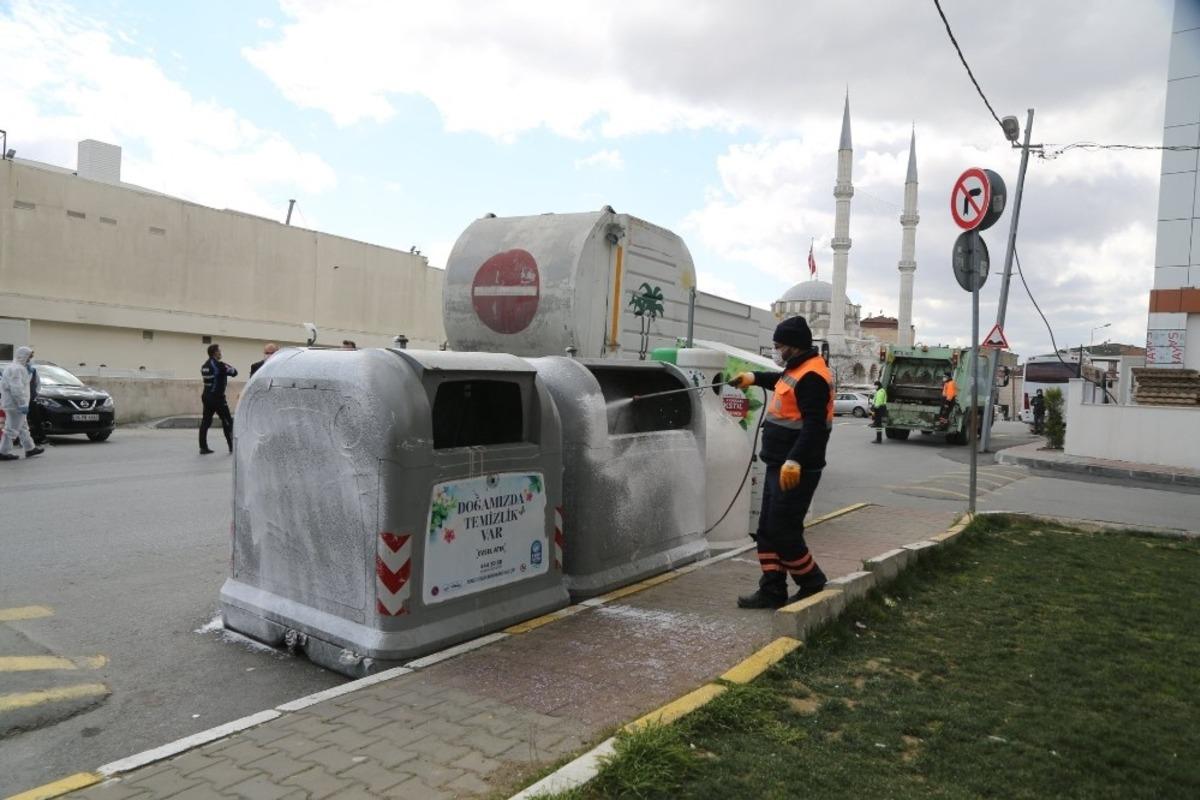Ey&uuml;psultan sokak sokak temizlenip dezenfekte ediliyor