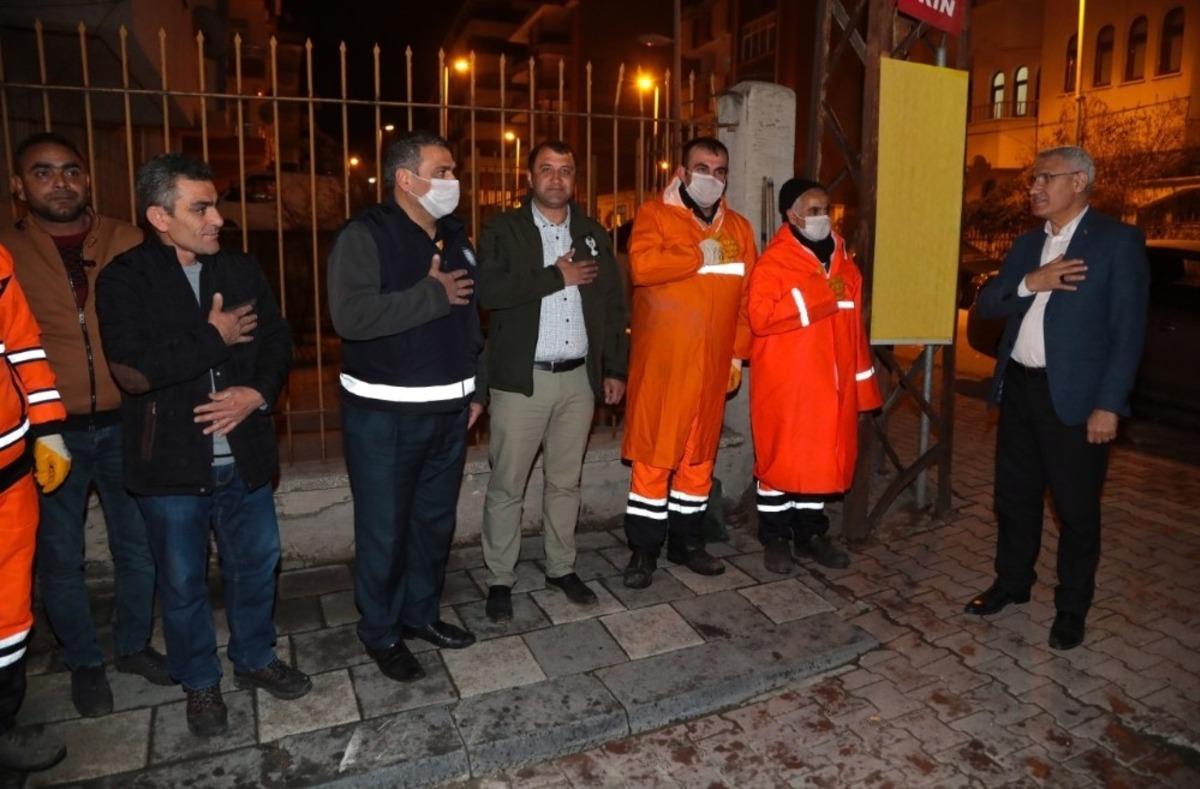 Korona vir&uuml;s &ouml;nlemi i&ccedil;in dezenfekte &ccedil;alışmaları yoğunlaştırıldı