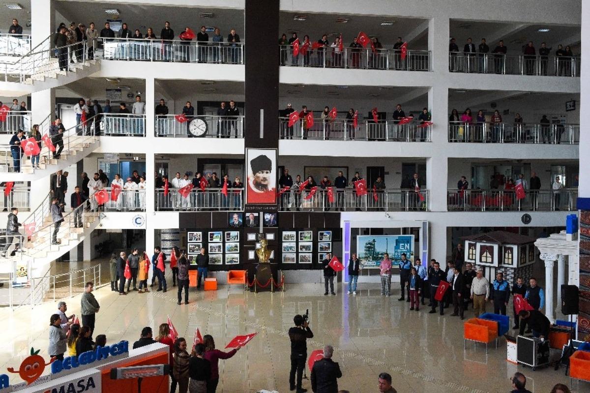 Muratpaşa Belediyesi, &Ccedil;anakkale şehitlerini andı