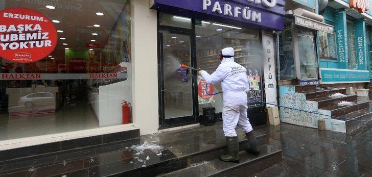 Büyükşehir şehri baştan aşağı dezenfekte ediyor G1