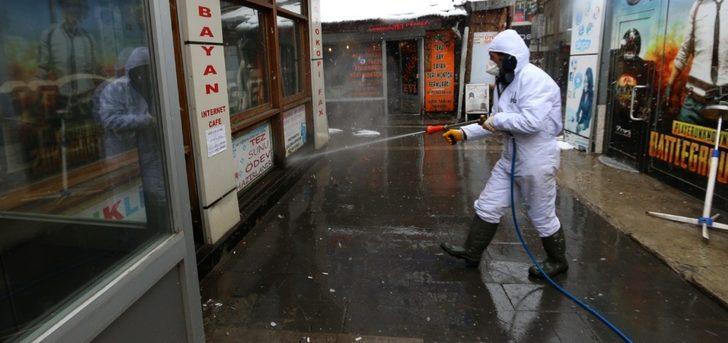 Büyükşehir şehri baştan aşağı dezenfekte ediyor G2