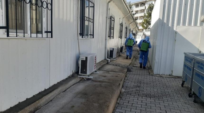 Samsat ilçesinde kamu kurumları dezenfekte ediliyor