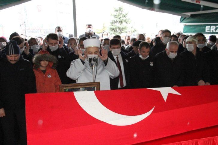 Kaymakam Dede Musa Baştürk, Erzincan’da son yolculuğuna uğurlandı G3