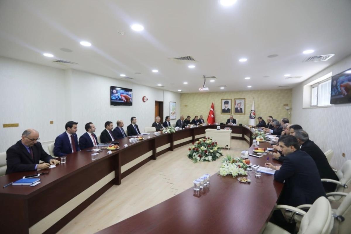 Sakarya Valiliğinde koronavir&uuml;s toplantısı