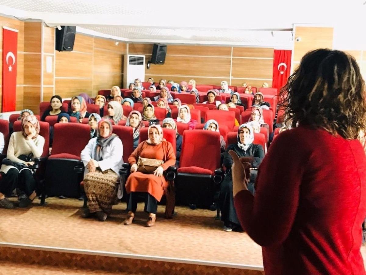 TOGEM Kursiyerlerine Korona vir&uuml;sten korunma yolları anlatıldı