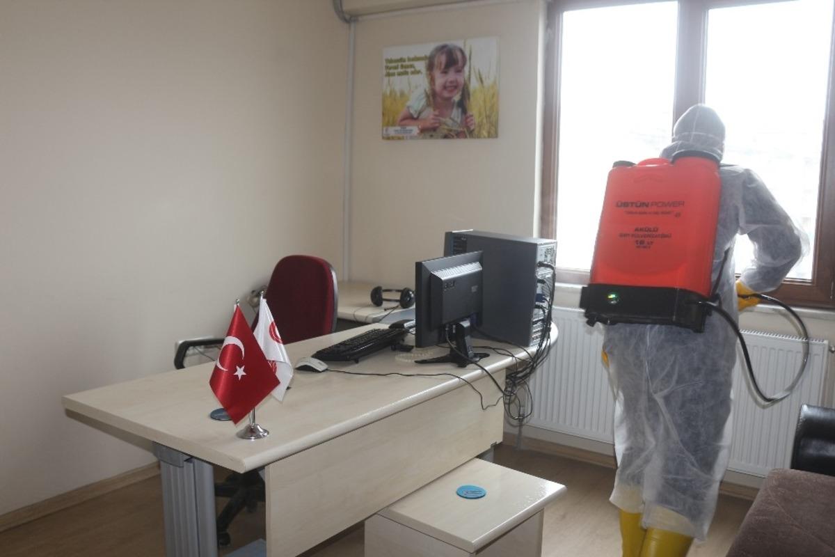 İHA b&uuml;rosu korona vir&uuml;s&uuml;ne karşı dezenfekte edildi