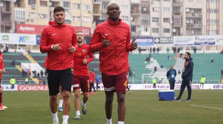 Kayserispor futbolcuları koronavirüs nedeniyle tedirgin!