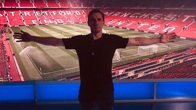 Gary Neville'den sağlık çalışanlarına jest