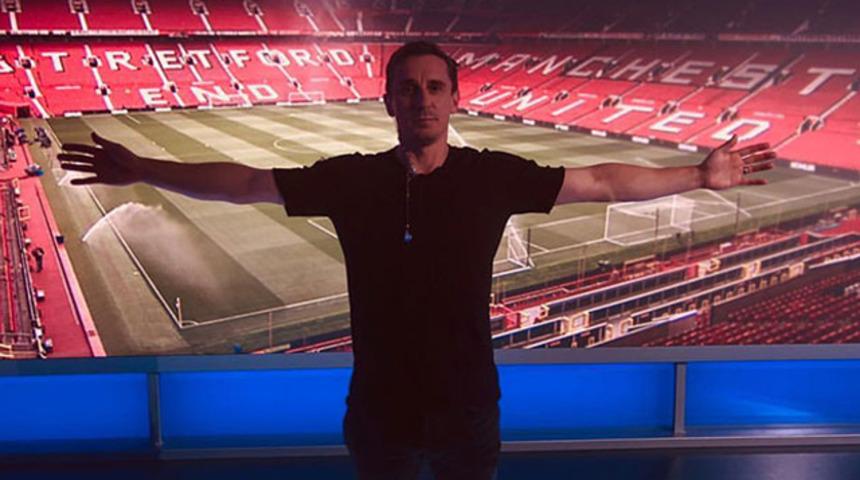 Gary Neville'den sağlık çalışanlarına jest