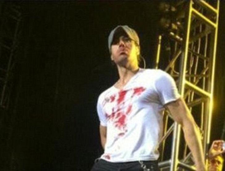 Enrique Iglasias kanlar içinde kaldı G4