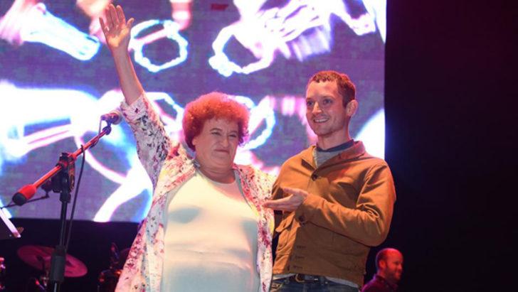 Frodo'nun Selda Bağcan hayranlığı G1