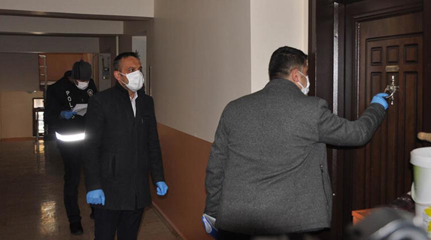 Özel ekipler, koronavirüs tedbirleri kapsamında yurt dışından dönenleri takibe aldı