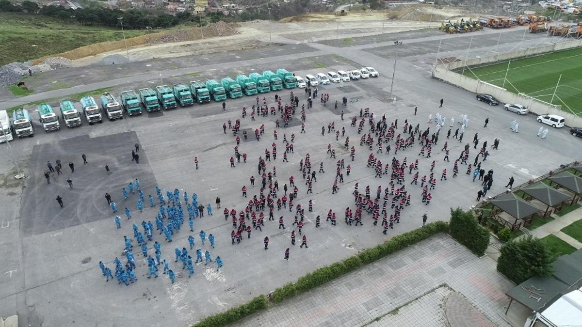 Cadde ve sokakları temizleyen temizlik ordusu havadan g&ouml;r&uuml;nt&uuml;lendi