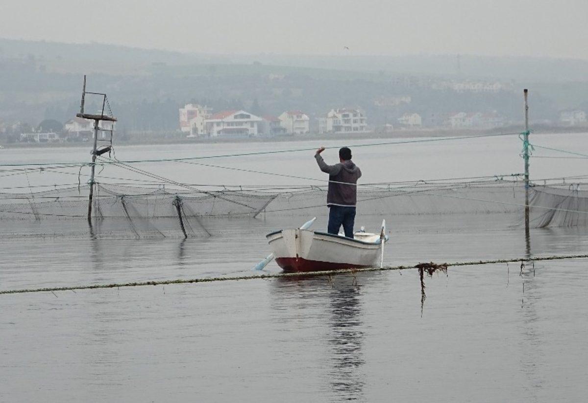 Binlerce yıllık yöntemle günde 1 ton balık yakalıyorlar ile ilgili görsel sonucu