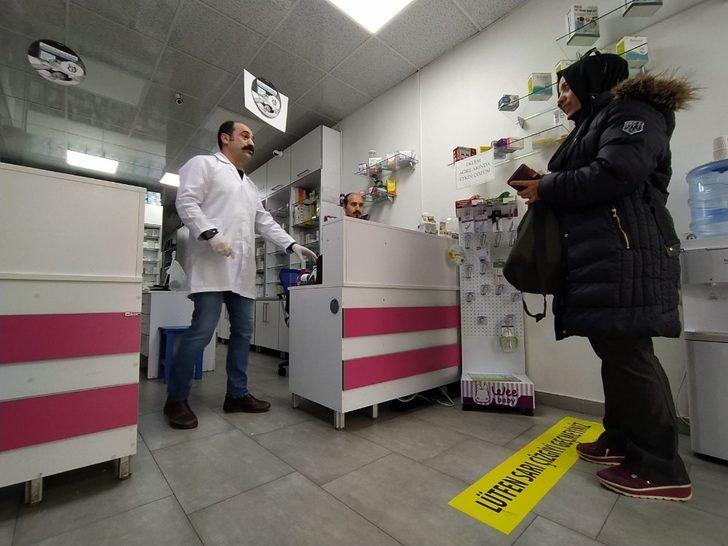 Eczaneden koronavirüse karşı ultraviyole ışık önlemi G1