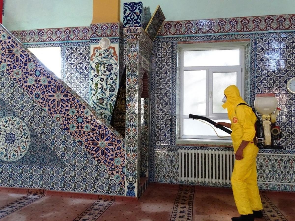 Hisarcık Belediyesi&rsquo;nden Korona vir&uuml;s dezenfekte &ccedil;alışmaları