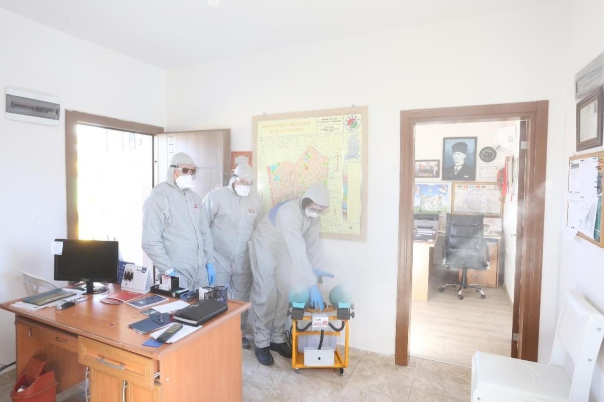 Kepez&rsquo;de kamu kurumları dezenfekte ediliyor