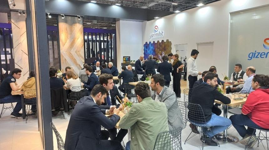 Gizemfrit Unicera&rsquo;da Seramik sekt&ouml;r&uuml;ne y&ouml;nelik &ccedil;&ouml;z&uuml;mlerini tanıttı