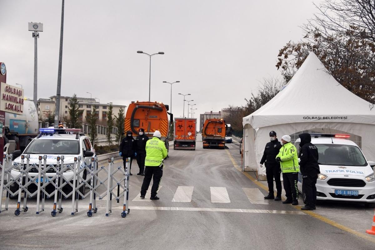 Umreden gelenlerin yerleştirildiği G&ouml;lbaşı&rsquo;ndaki yurtlarda &ouml;zel dezenfeksiyon